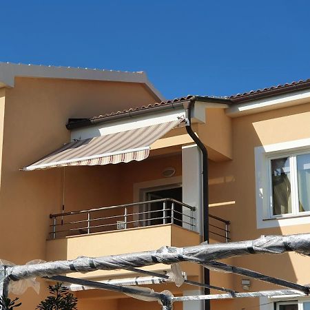 Apartment Pikulo โนวาลยา ภายนอก รูปภาพ