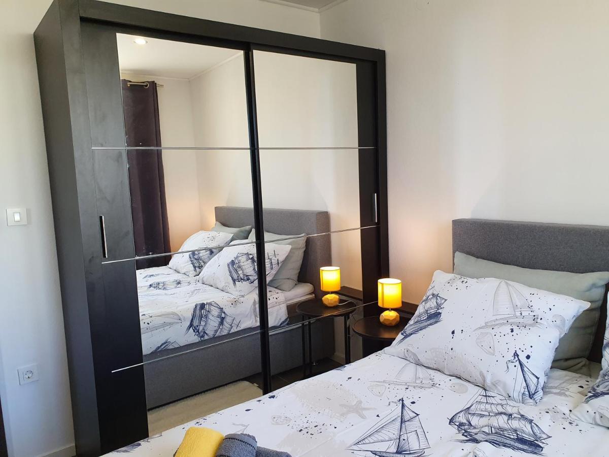 Apartment Pikulo โนวาลยา ภายนอก รูปภาพ
